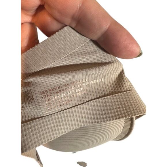 Danskin Intimates Beige Adjustable Strap Stretch Nylon Stretch Bra Women Sz 32B - Picture 8 of 8